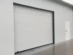 Optim Door - Vânzare și montaj expert de uși industriale, garantând funcționalitate și siguranță maximă pentru afacerea dumneavoastră.