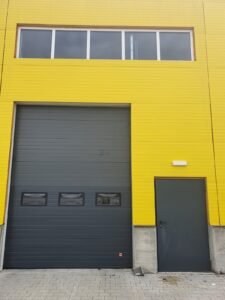 Optim Door - Vânzare și montaj expert de uși industriale, garantând funcționalitate și siguranță maximă pentru afacerea dumneavoastră.